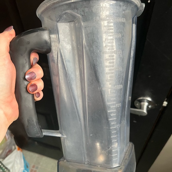 Vitamix High-Performance 64oz canister Blender Jar only no lid read description - Picture 2 of 4